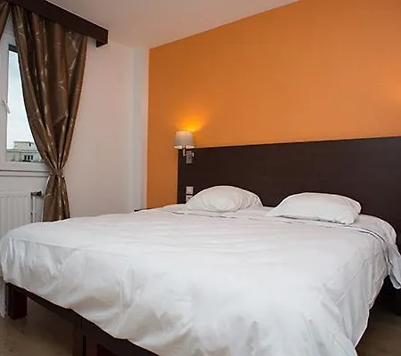 Milton Otel Neuilly-Plaisance