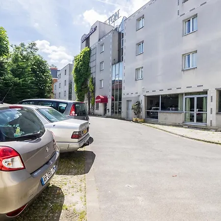 Milton Otel Neuilly-Plaisance